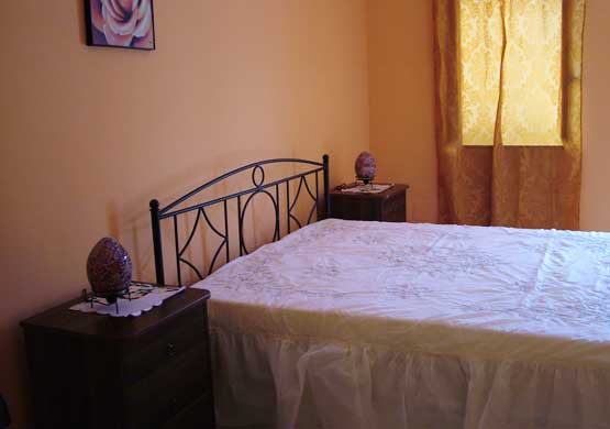 gallery-item